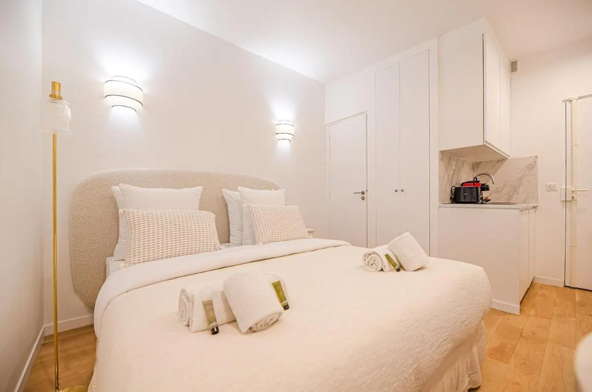 Appartamento Charming Studio In The Marais Parigi